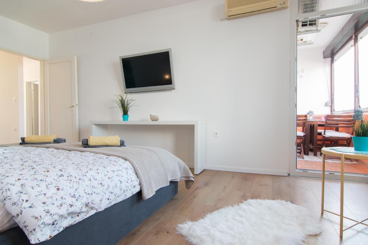 Harbour-Apartment With Sea View And Parking Spot Pula Exterior photo